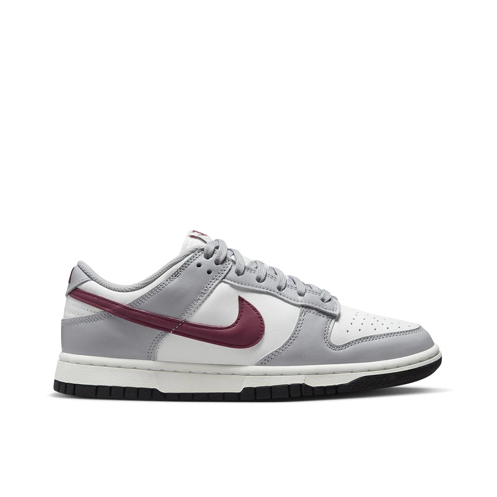 Nike Dunk Low 淡灰酒红勾 Grey White