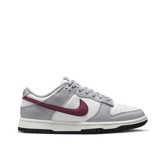 Nike Dunk Low 淡灰酒红勾 Grey White
