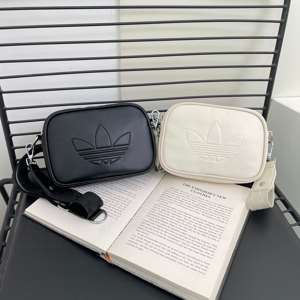 Adidas 側背包 斜背包 小包