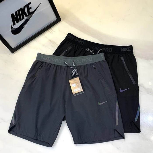 NIKE 冰絲彈力短褲 速乾