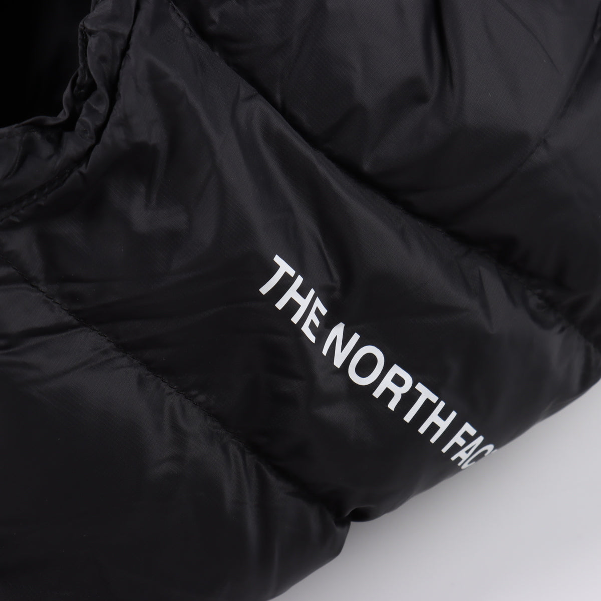 【預購5-7天發貨】THE NORTH FACE 連帽羽絨外套 黑色