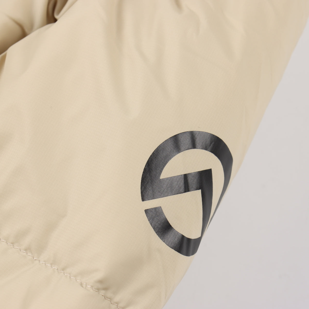 【預購5-7天發貨】THE NORTH FACE  連帽羽絨外套 米色
