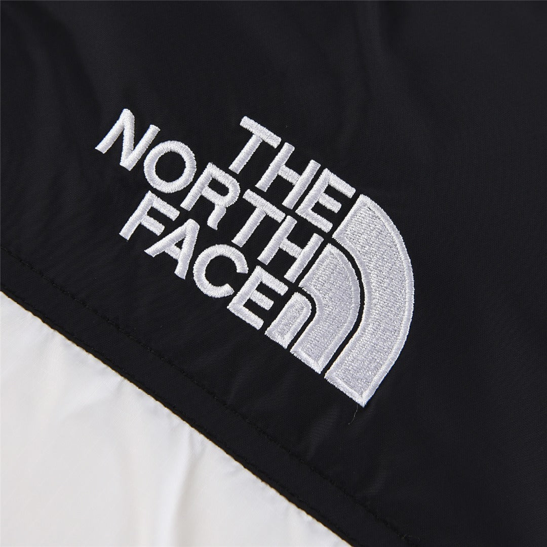 【代購5-7天發貨】THE NORTH FACE 1996 羽絨外套 白色