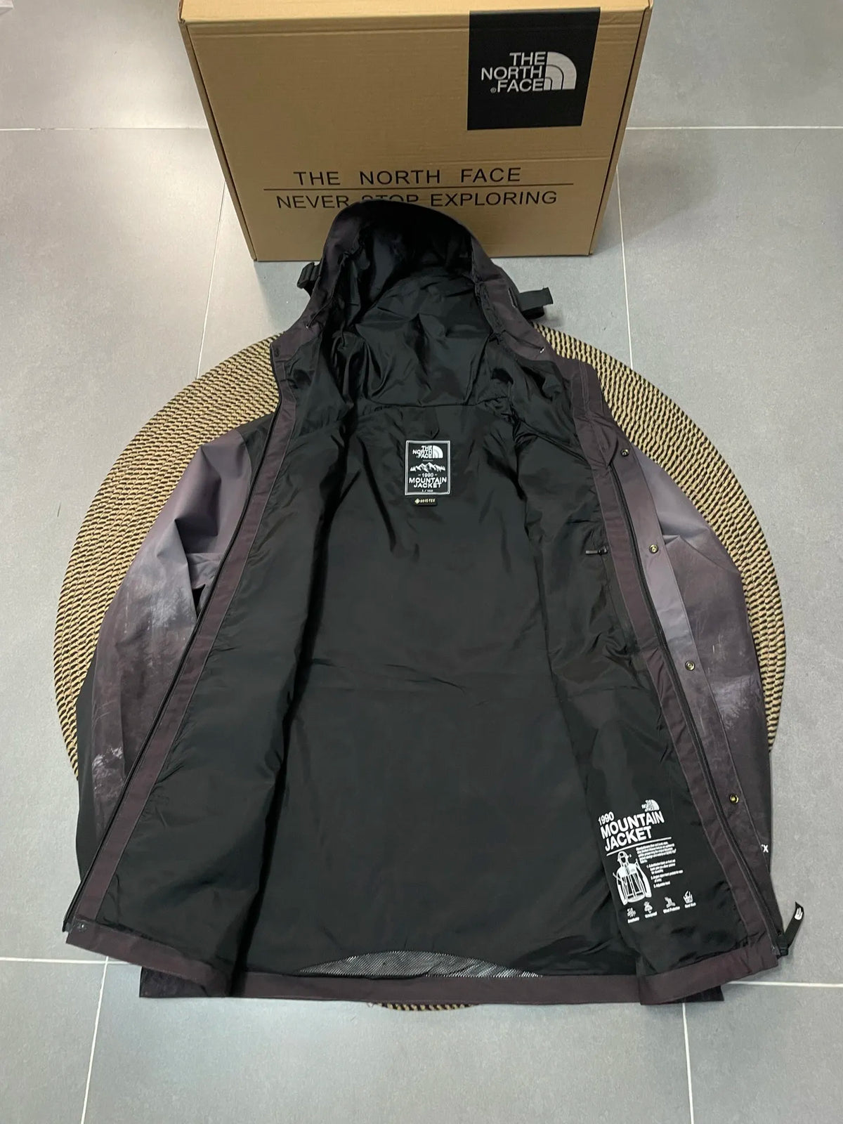 【現貨】THE NORTH FACE 1990 MOUNTAIN JACKET 防風防水 衝鋒外套