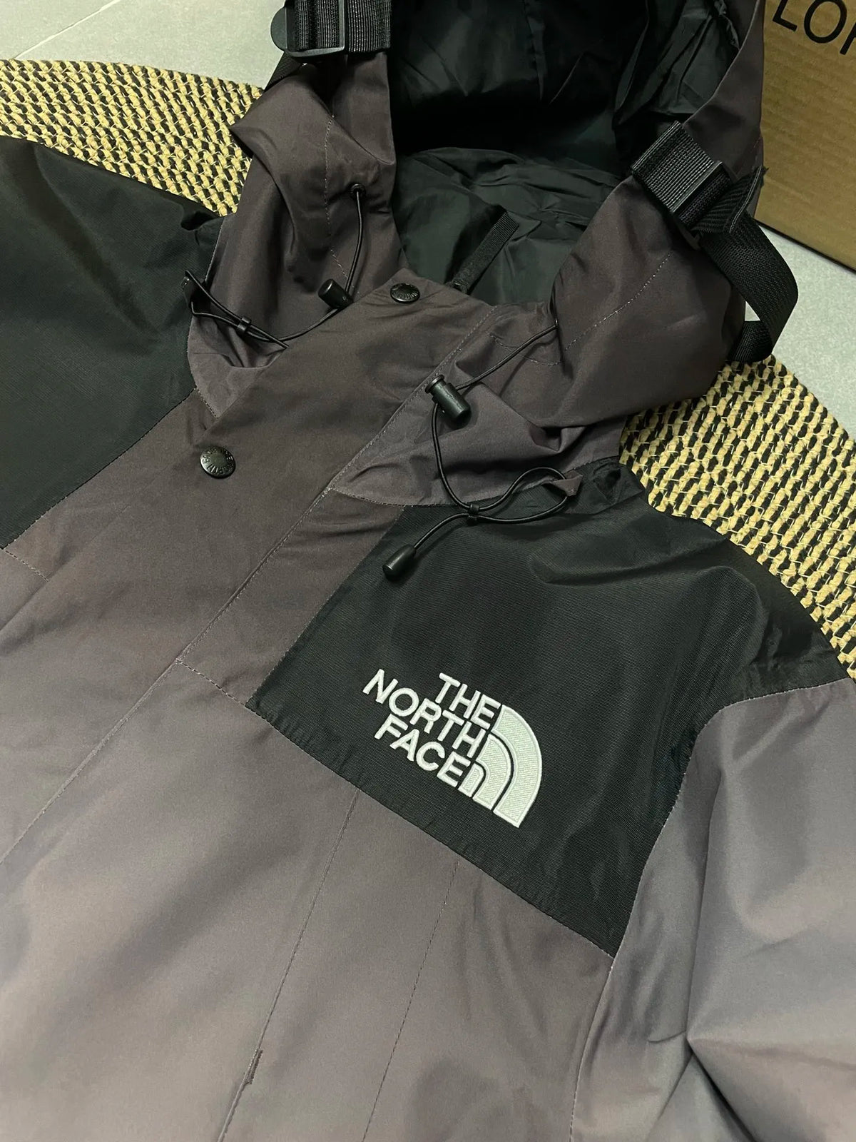 【現貨】THE NORTH FACE 1990 MOUNTAIN JACKET 防風防水 衝鋒外套